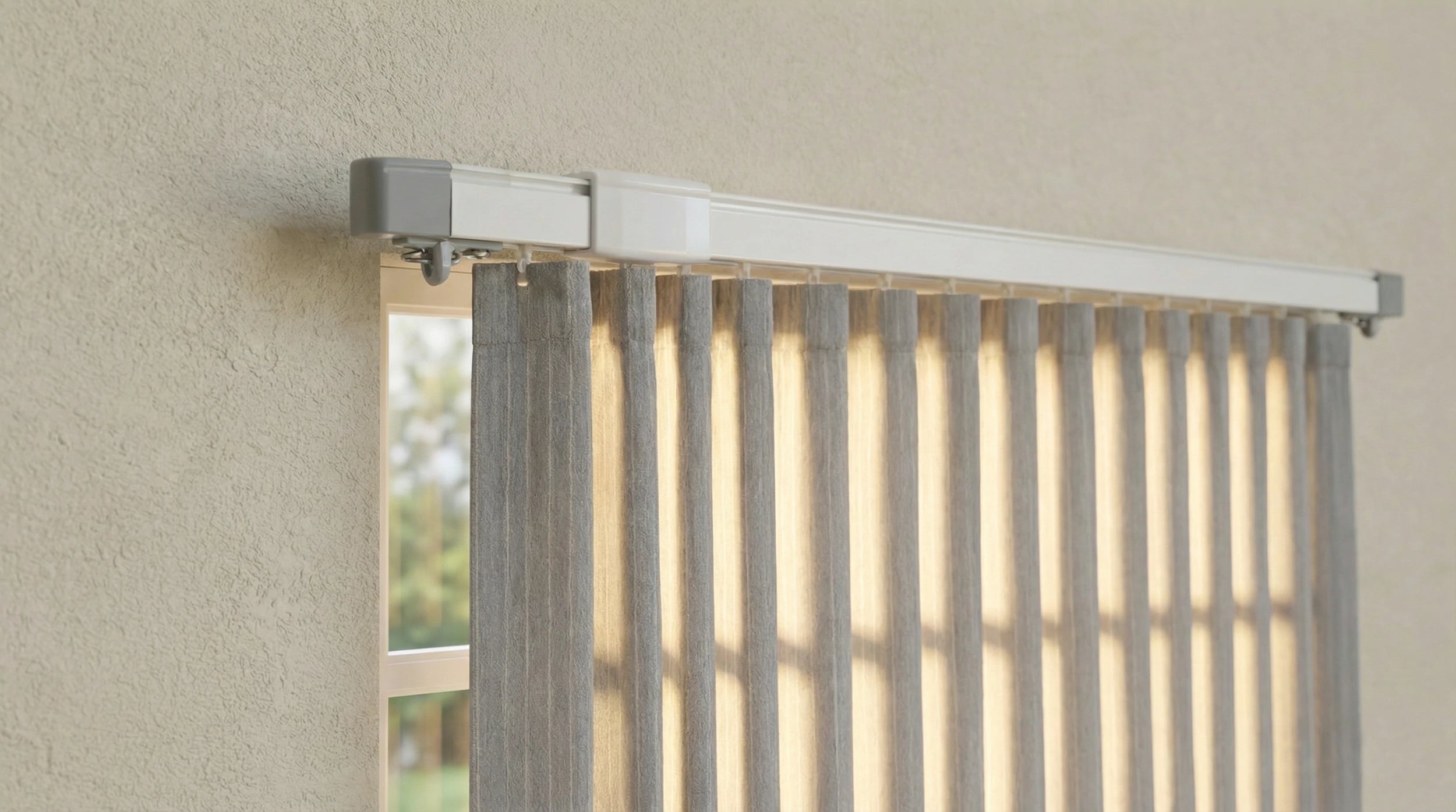 Aaron Adjustable Telescopic Track