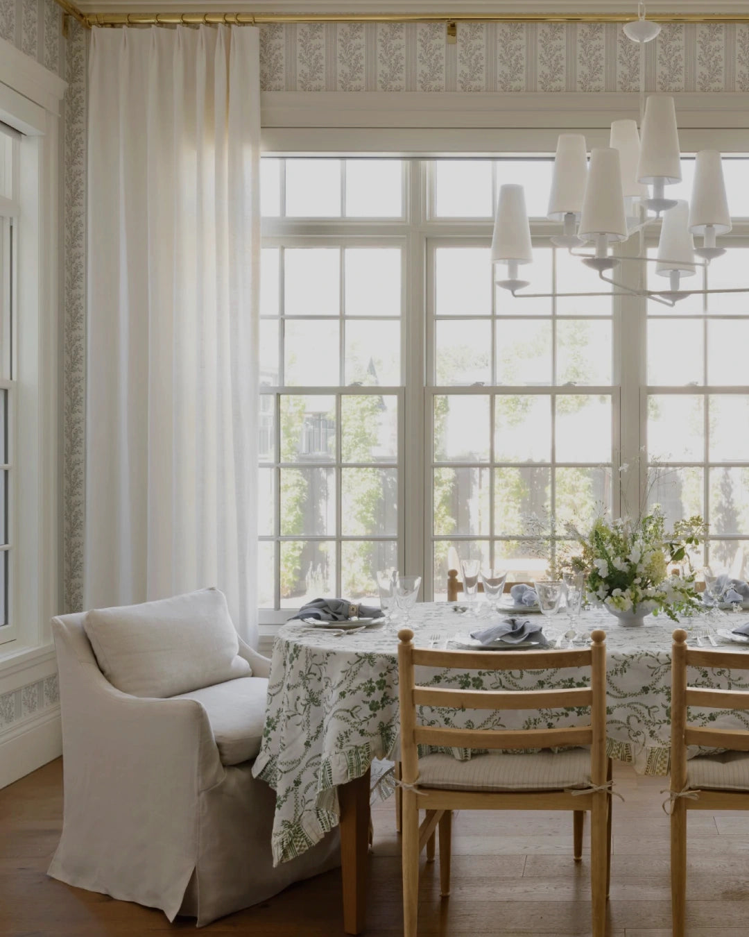 Scratch Resistant Curtains